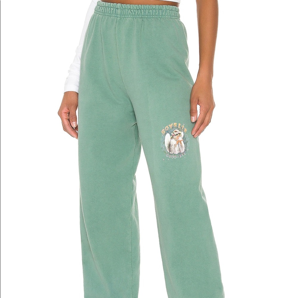 green boys lie sweatpants in a size small!